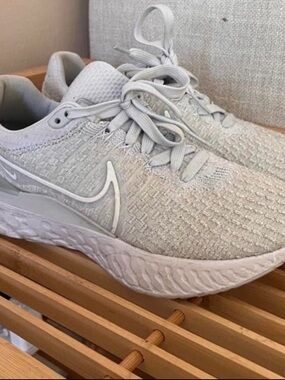 Nike Women’s Athletic Sneakers in Light Gray